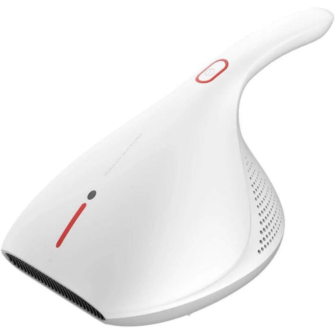Cet aspirateur a main combine le nettoyage des tissus et une puissance annoncee de 450 W